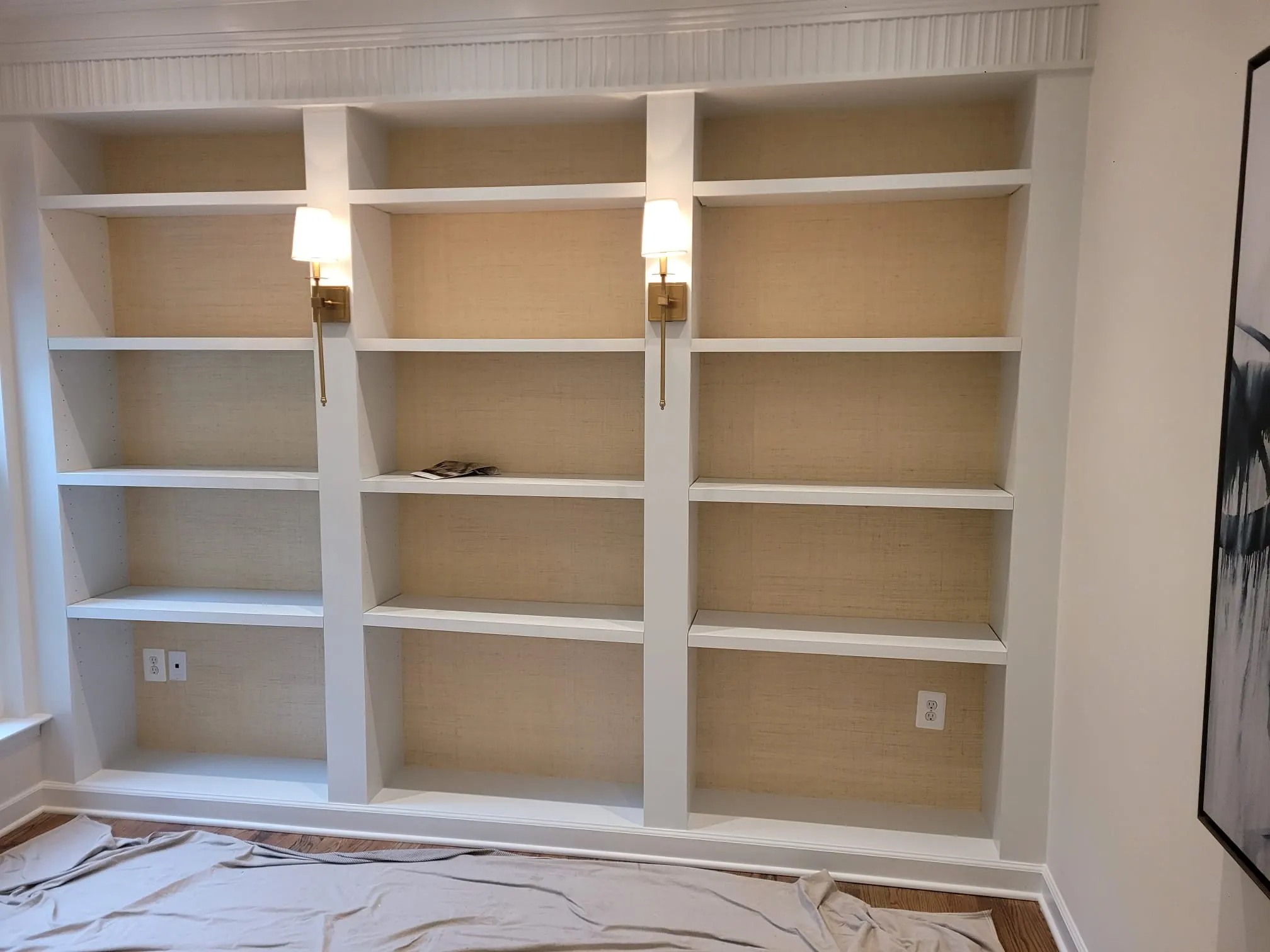 Wallpaper design in Brookhaven home